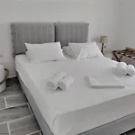 Hotel apartamentowy Despina's Mare Nausa