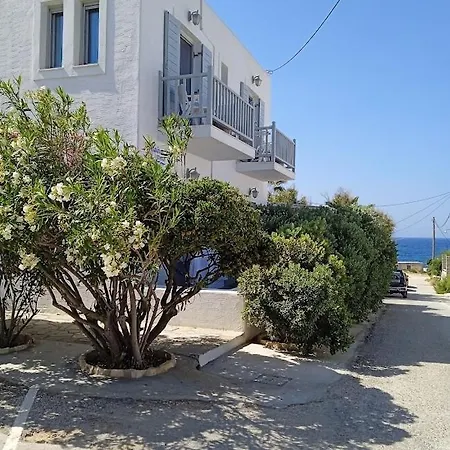 Despina's Mare Hotel apartamentowy Nausa