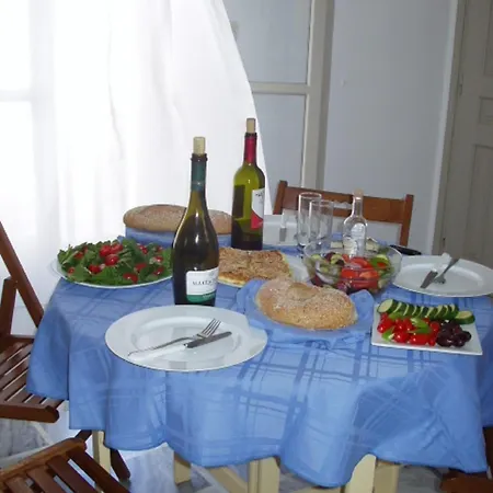 Despina's Mare Νάουσα