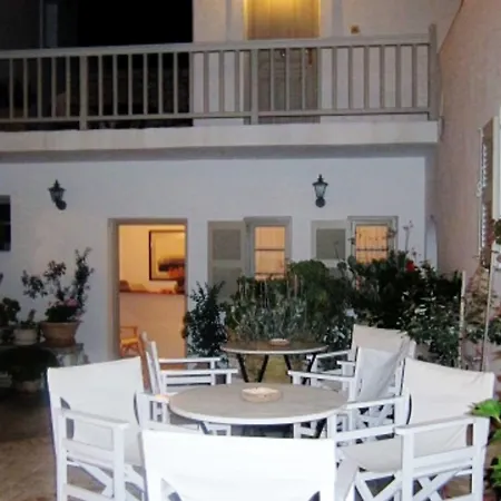 Hotel apartamentowy Despina's Mare Nausa