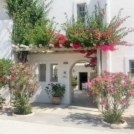 Hotel apartamentowy Despina's Mare Nausa