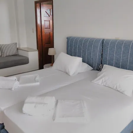Aparthotel Despina's Mare 3*