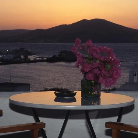 Despina's Mare Aparthotel Naousa (Paros)