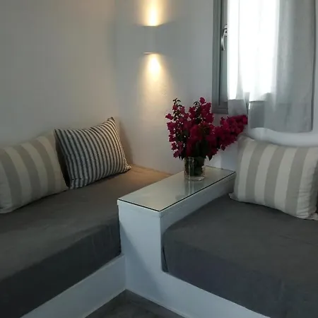 Despina's Mare Hotel apartamentowy Nausa